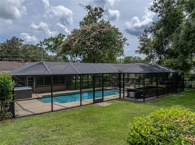 609 W PIPKIN ROAD, Lakeland, FL 33813