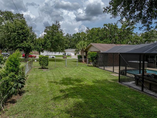 609 W PIPKIN ROAD, Lakeland, FL 33813