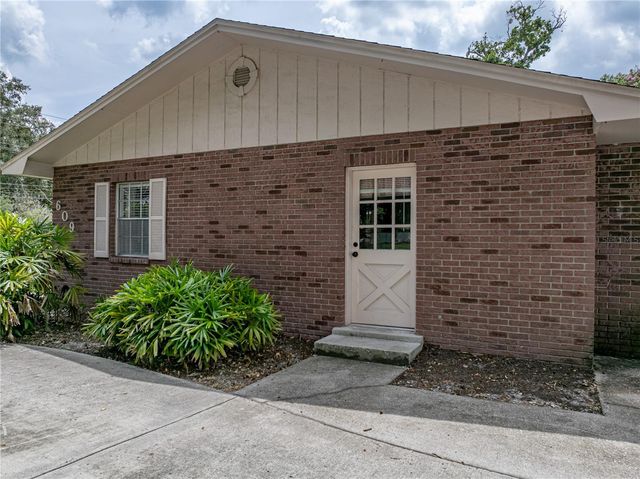 609 W PIPKIN ROAD, Lakeland, FL 33813