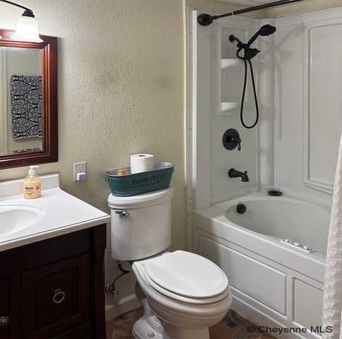 1530 CORRAL PL, Cheyenne, WY 82007