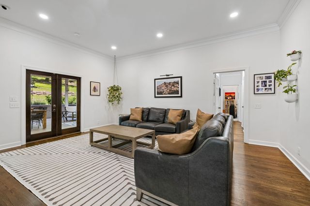 310 Deerwood Ln, Brentwood, TN 37027