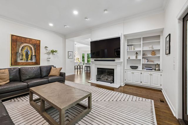 310 Deerwood Ln, Brentwood, TN 37027