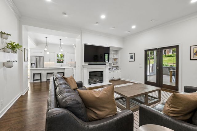 310 Deerwood Ln, Brentwood, TN 37027