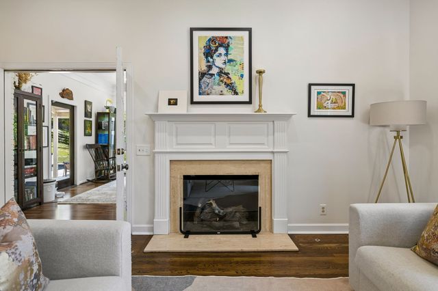 310 Deerwood Ln, Brentwood, TN 37027