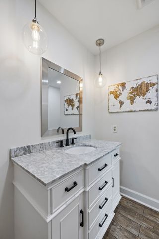 310 Deerwood Ln, Brentwood, TN 37027