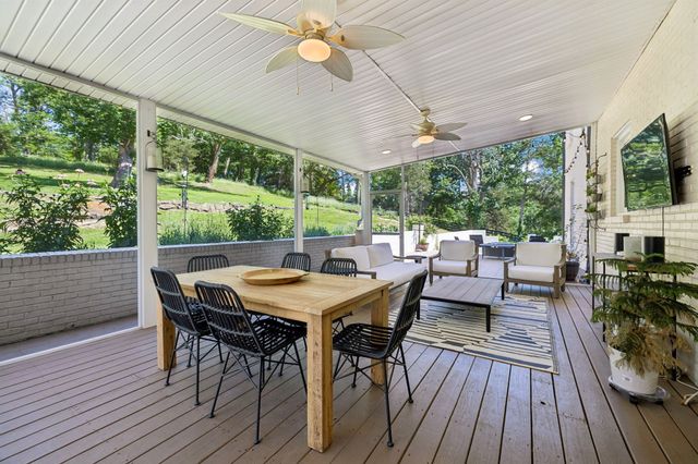 310 Deerwood Ln, Brentwood, TN 37027
