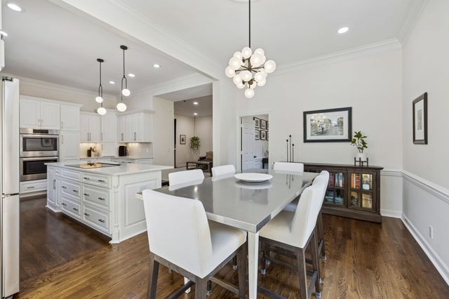 310 Deerwood Ln, Brentwood, TN 37027