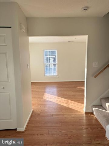 2401 E ROSECROFT VILLAGE CIR, Oxon Hill, MD 20745