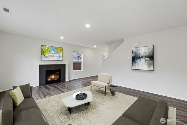 9148 Lady Slipper Street SE, Olympia, WA 98501