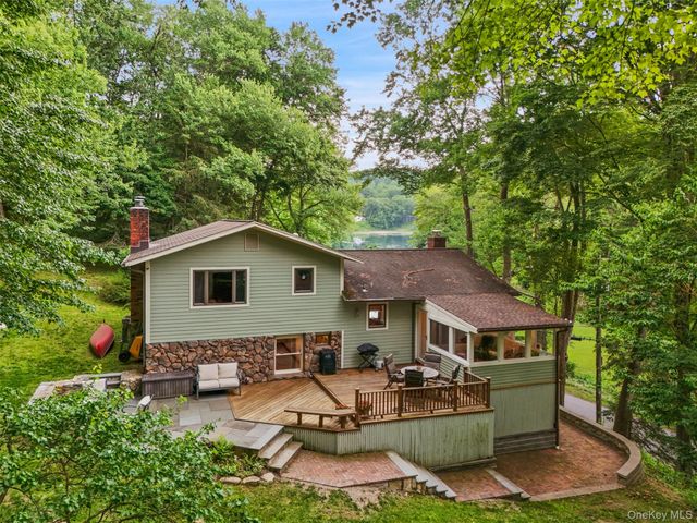 11 Upper Lakeshore Drive, Katonah, NY 10536