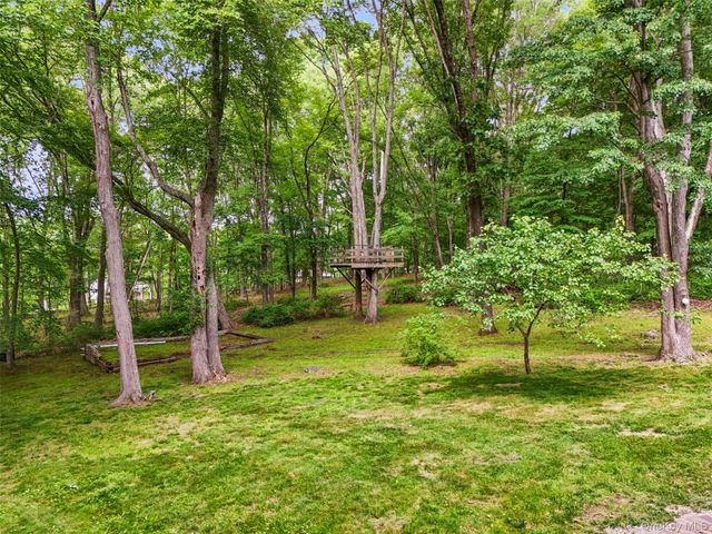 11 Upper Lakeshore Drive, Katonah, NY 10536