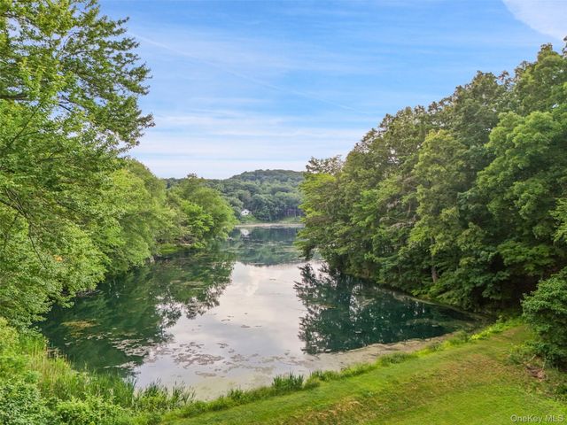 11 Upper Lakeshore Drive, Katonah, NY 10536