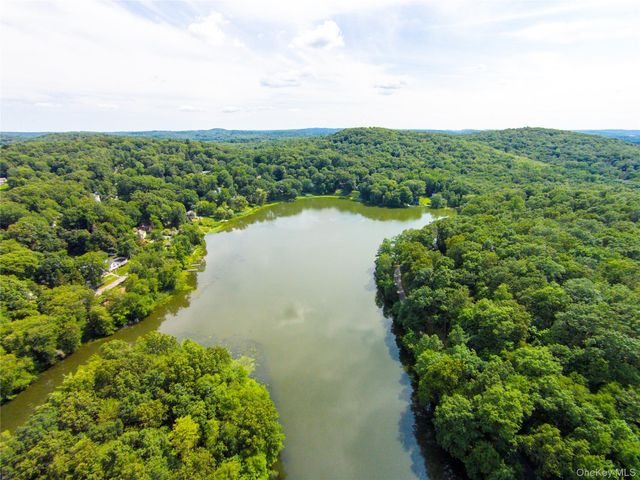 11 Upper Lakeshore Drive, Katonah, NY 10536