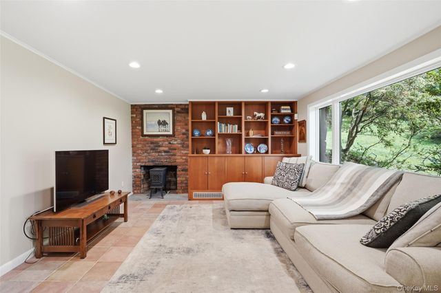 11 Upper Lakeshore Drive, Katonah, NY 10536