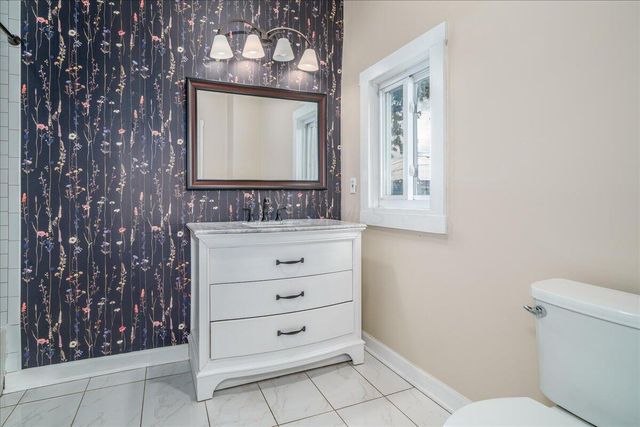 1179 E Rich Street, Columbus, OH 43205