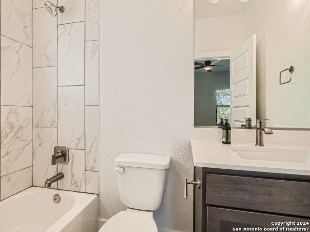 7905 SOUTHLAKE PASS, San Antonio, TX 78235