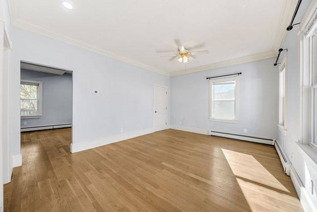 6 Border St 6, Dedham, MA 02026
