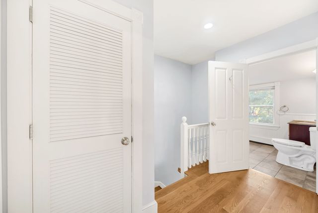 6 Border St 6, Dedham, MA 02026