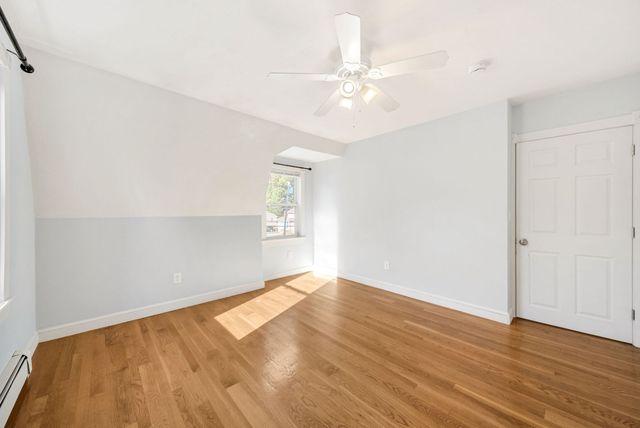 6 Border St 6, Dedham, MA 02026