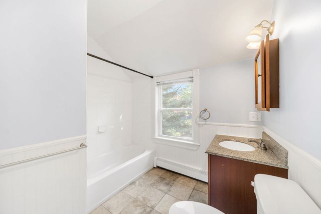6 Border St 6, Dedham, MA 02026