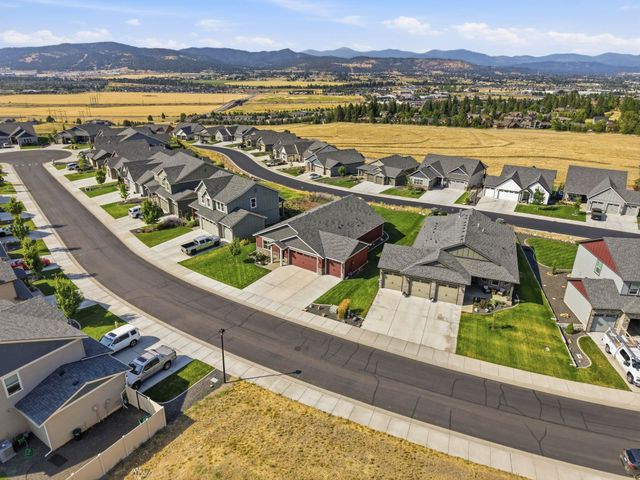 21373 E Chimney Ln, Liberty Lake, WA 99019