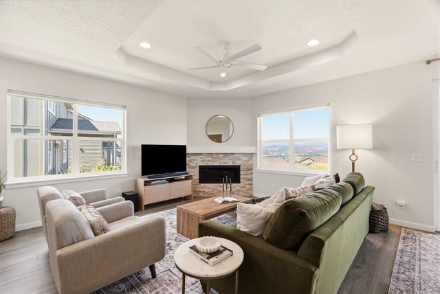 21373 E Chimney Ln, Liberty Lake, WA 99019