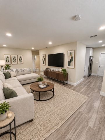 11545 NW 17th Ave, Miami, FL 33167