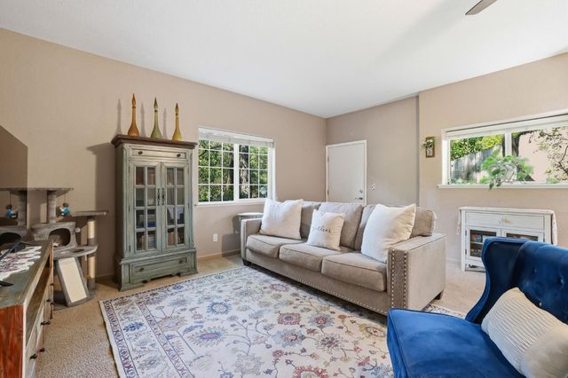 1110 Madrone Ln, Placerville, CA 95667