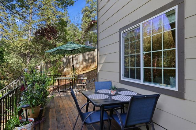 1110 Madrone Ln, Placerville, CA 95667