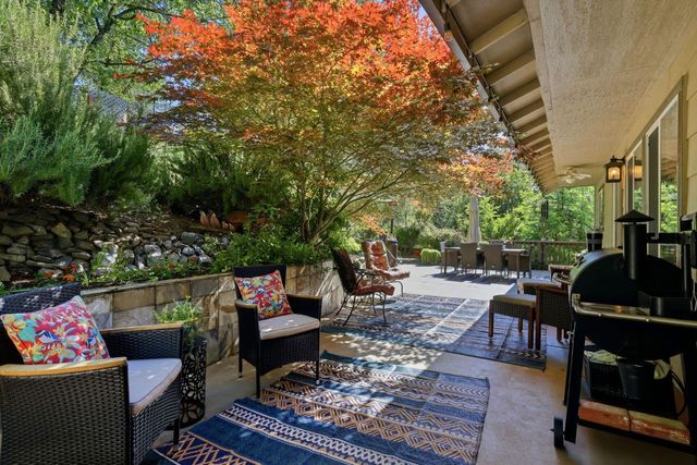 1110 Madrone Ln, Placerville, CA 95667