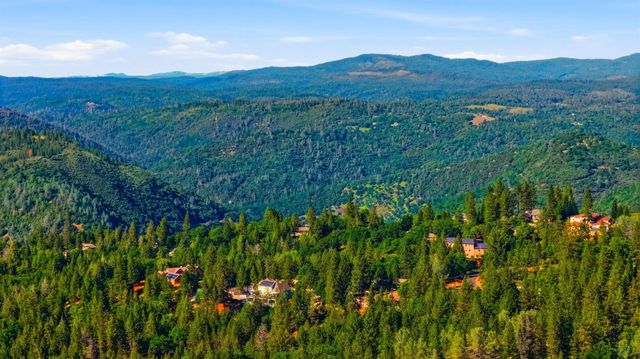 1110 Madrone Ln, Placerville, CA 95667