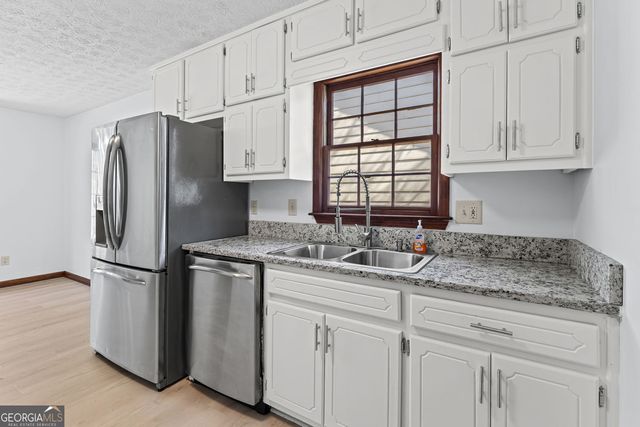 445 Cornwallis Way, Fayetteville, GA 30214