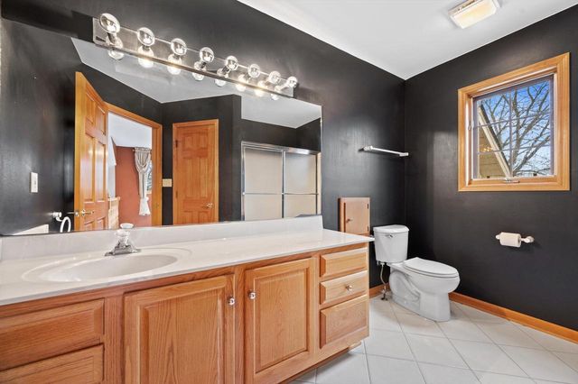 4009 Hickory Knoll ROAD, Hartland, WI 53029