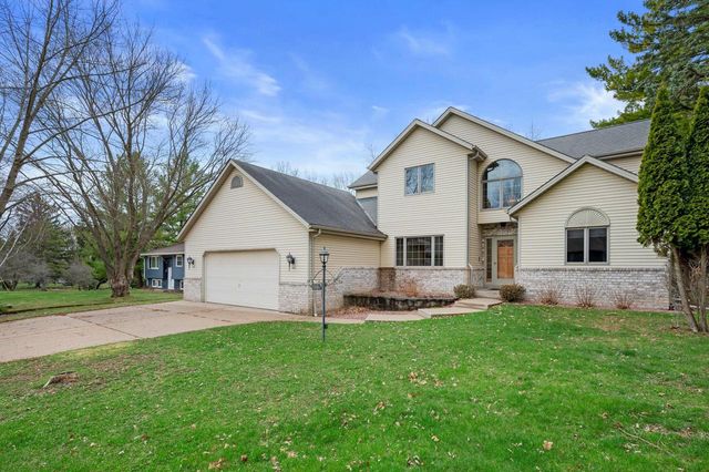 4009 Hickory Knoll ROAD, Hartland, WI 53029