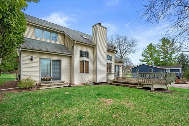 4009 Hickory Knoll ROAD, Hartland, WI 53029