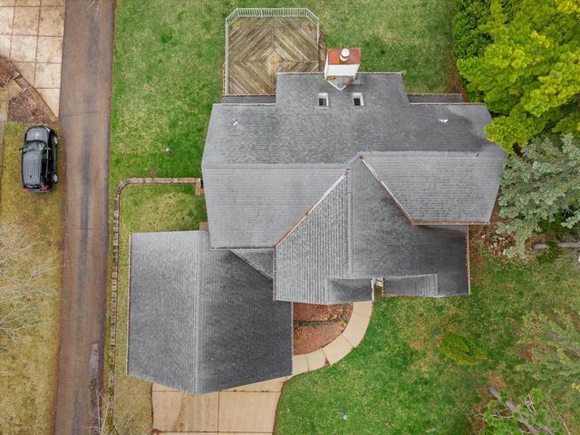 4009 Hickory Knoll ROAD, Hartland, WI 53029