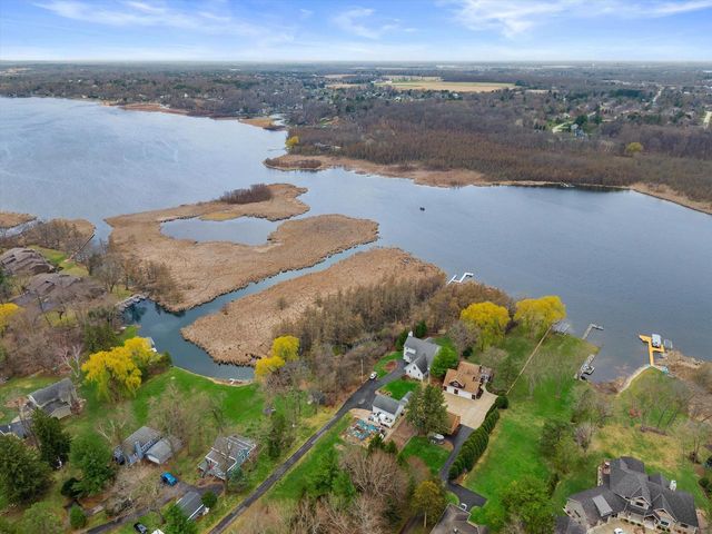 4009 Hickory Knoll ROAD, Hartland, WI 53029