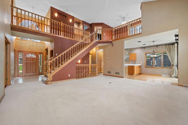 4009 Hickory Knoll ROAD, Hartland, WI 53029