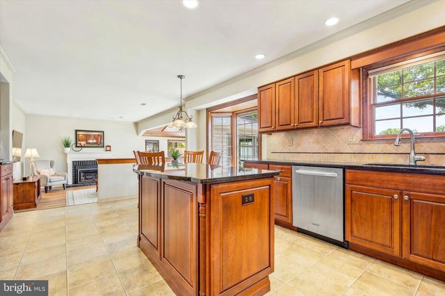 1807 HICKORY WAY, Hatfield, PA 19440