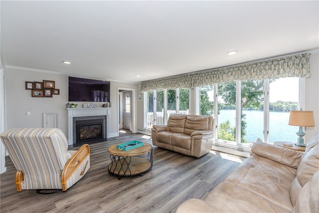 303 Gorton Lake Boulevard, Warwick, RI 02886