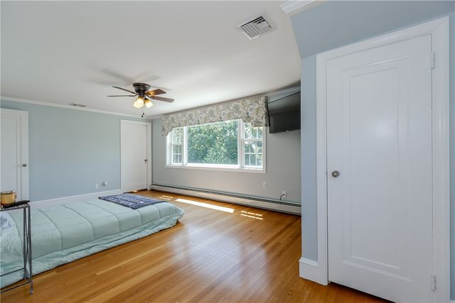303 Gorton Lake Boulevard, Warwick, RI 02886