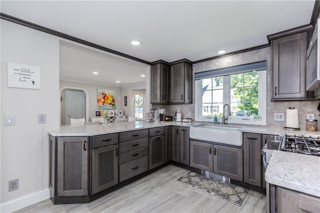 303 Gorton Lake Boulevard, Warwick, RI 02886