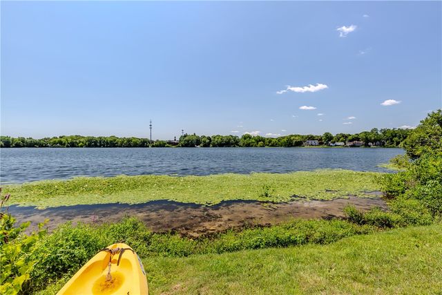 303 Gorton Lake Boulevard, Warwick, RI 02886