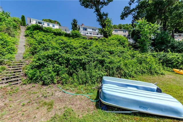 303 Gorton Lake Boulevard, Warwick, RI 02886
