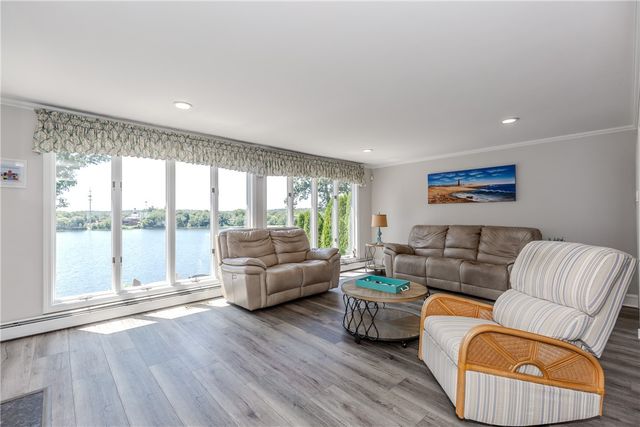 303 Gorton Lake Boulevard, Warwick, RI 02886