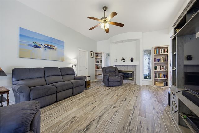 7005 Bodega Bay Dr, Corpus Christi, TX 78414