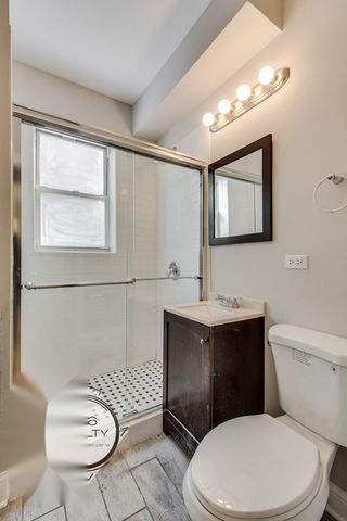 836 E 53rd Street 2S, Chicago, IL 60637
