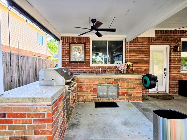 9211 Memorial Grove Drive, Spring, TX 77379