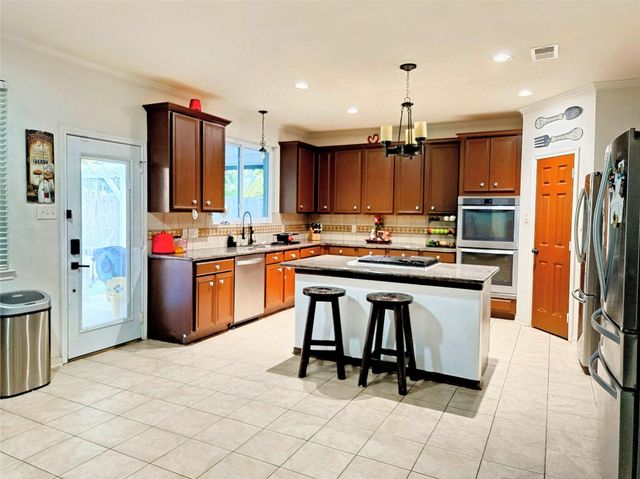 9211 Memorial Grove Drive, Spring, TX 77379