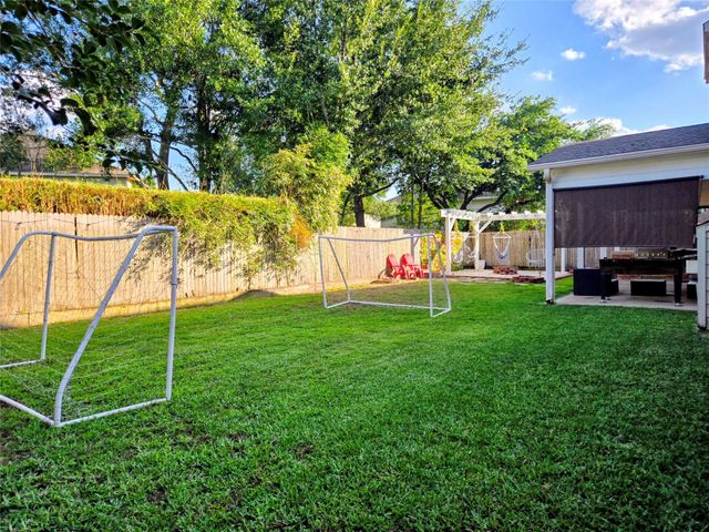 9211 Memorial Grove Drive, Spring, TX 77379